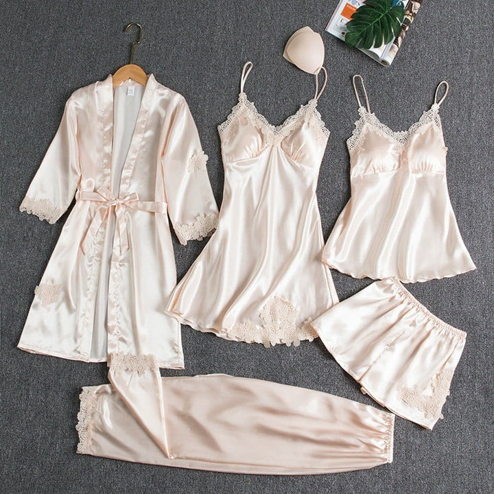 Rosmira™ Luminous Silk Night Set חמישה חלקים