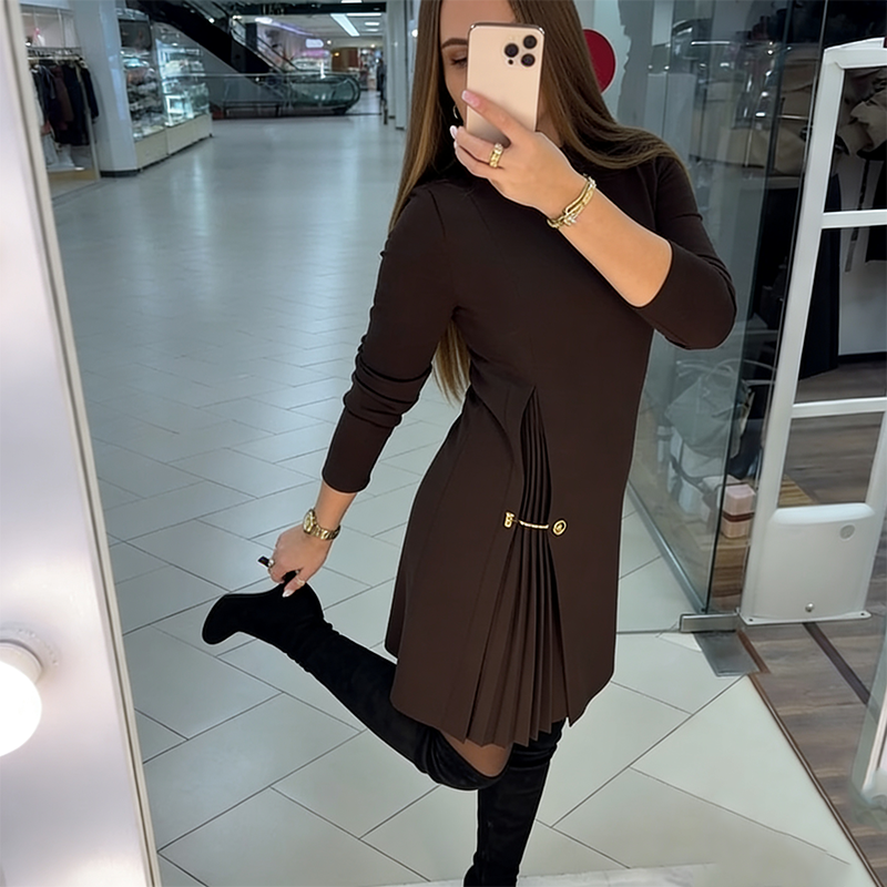 שמלת Avelune™ קלאסית לנשים עם קפלים אלגנטיים