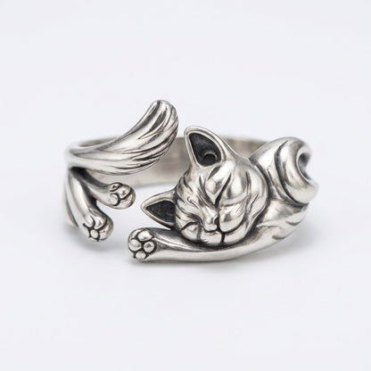 Velisse™ Sophisticated Retro Ring with a Romantic Touch
